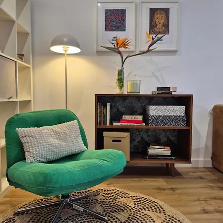Flat In Appartamento *